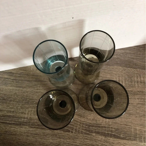 Grid Etched Coloured  Glass Champagne Flutes - Picture 10 of 10